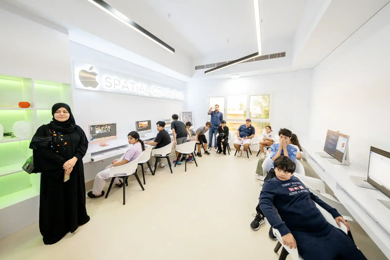 Apple Apatial Lab For Kids